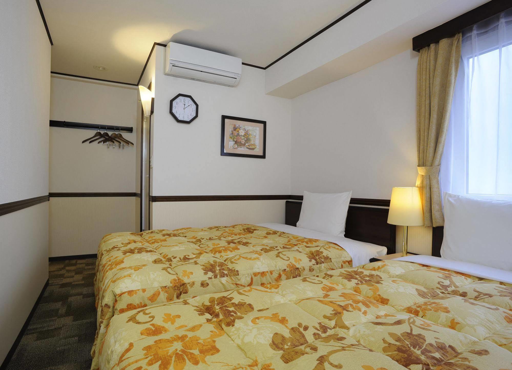 Toyoko Inn Tottori Eki Minami Guchi Buitenkant foto